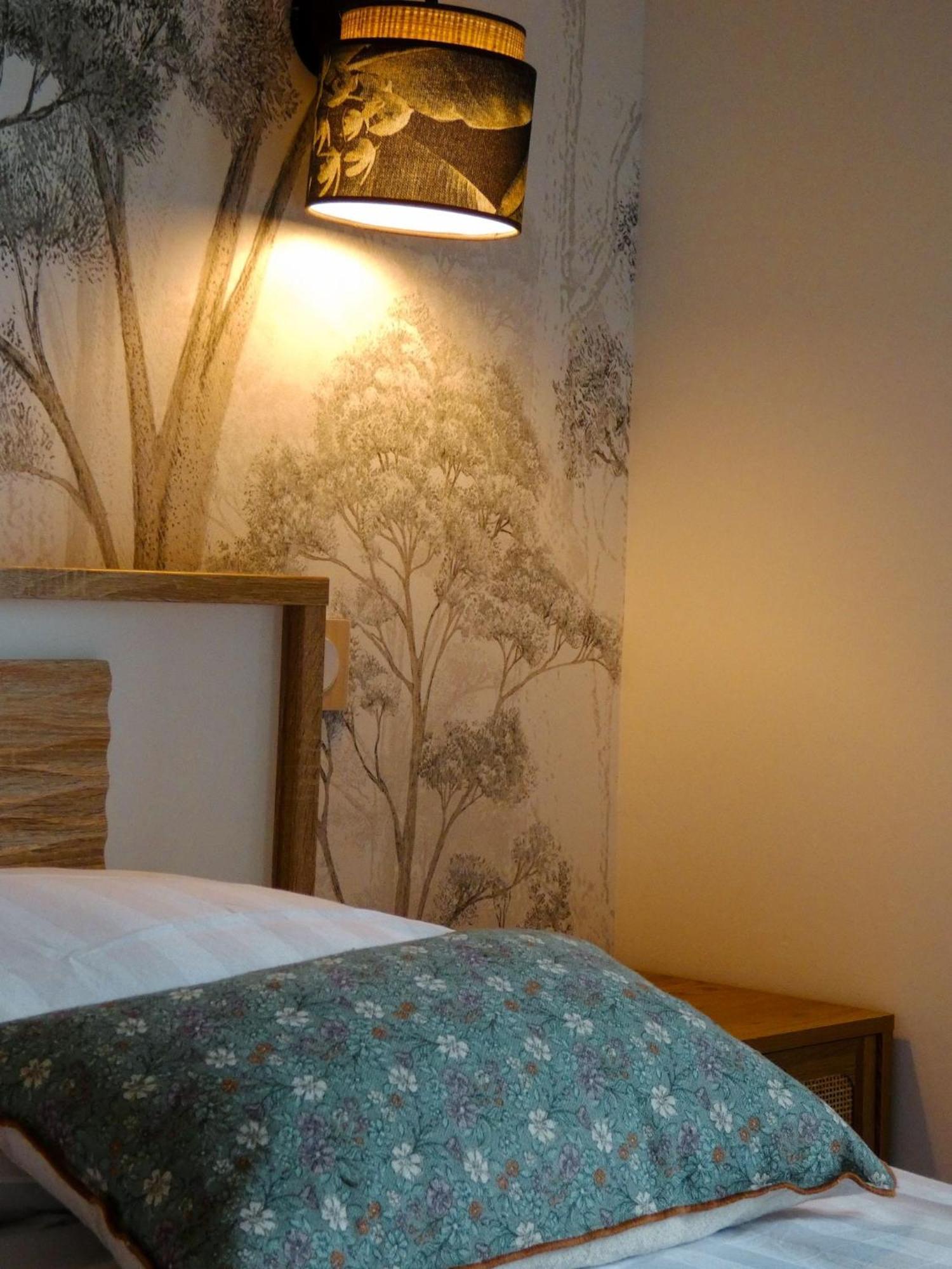 Chambre D'Hote L'Oree Des Buis Vouillé Екстериор снимка